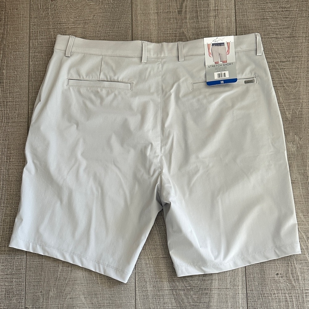 New with Tag Greg Norman Men’s 36 Light Gray Flat Front Shorts